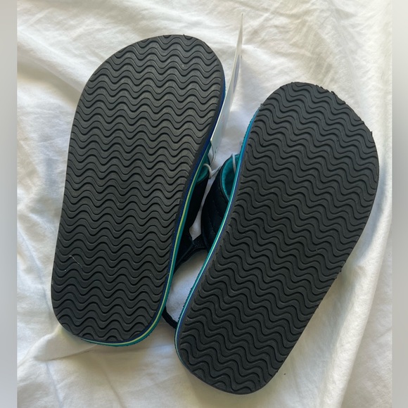 Cat & Jack Toddler Sandals | 9/10 - Picture 2 of 6